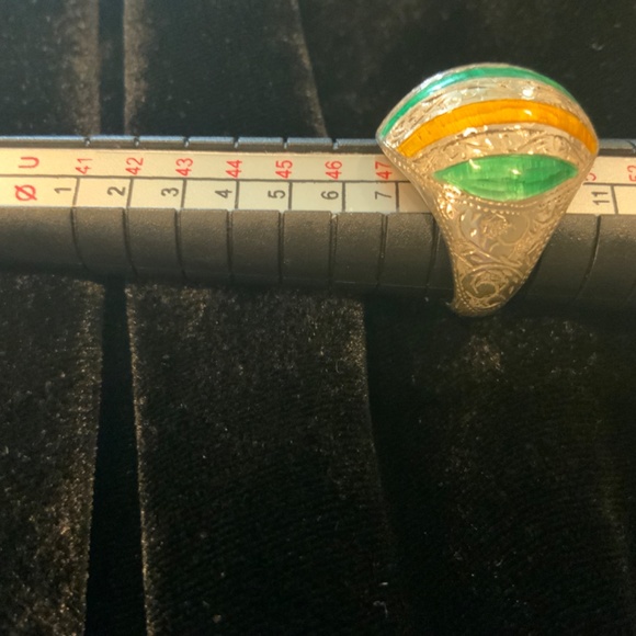 Vintage Pinky Ring Dome Sterling Silver/Green Ladies Enamel Ring 5 - Picture 3 of 8
